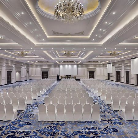 Voco - Riyadh, An Ihg Hotel - فندق فوكو الرياض, احدى فنادق مجموعة إنتركونتيننتال Riade Exterior foto The Grand Ballroom