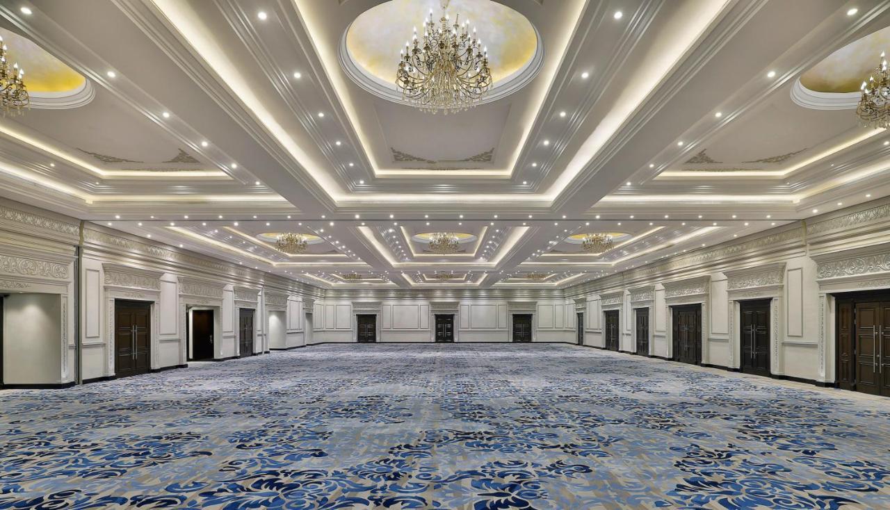 Voco - Riyadh, An Ihg Hotel - فندق فوكو الرياض, احدى فنادق مجموعة إنتركونتيننتال Riade Exterior foto The Grand Ballroom