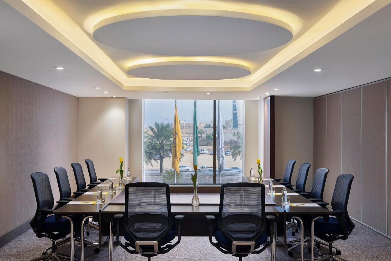Voco - Riyadh, An Ihg Hotel - فندق فوكو الرياض, احدى فنادق مجموعة إنتركونتيننتال Riade Exterior foto Meeting room