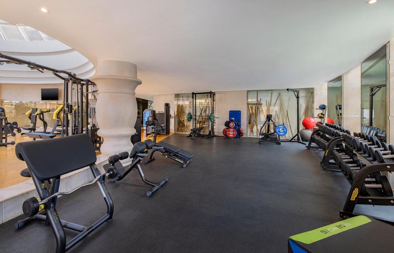 Voco - Riyadh, An Ihg Hotel - فندق فوكو الرياض, احدى فنادق مجموعة إنتركونتيننتال Riade Exterior foto The gym at the hotel