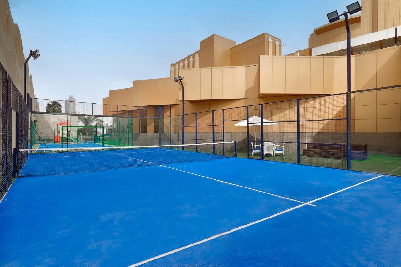 Voco - Riyadh, An Ihg Hotel - فندق فوكو الرياض, احدى فنادق مجموعة إنتركونتيننتال Riade Exterior foto A paddle tennis court