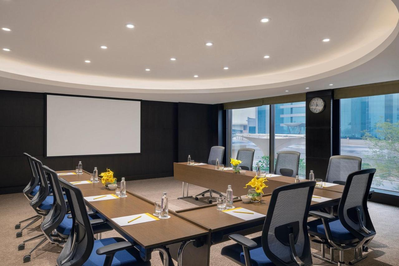 Voco - Riyadh, An Ihg Hotel - فندق فوكو الرياض, احدى فنادق مجموعة إنتركونتيننتال Riade Exterior foto Meeting room