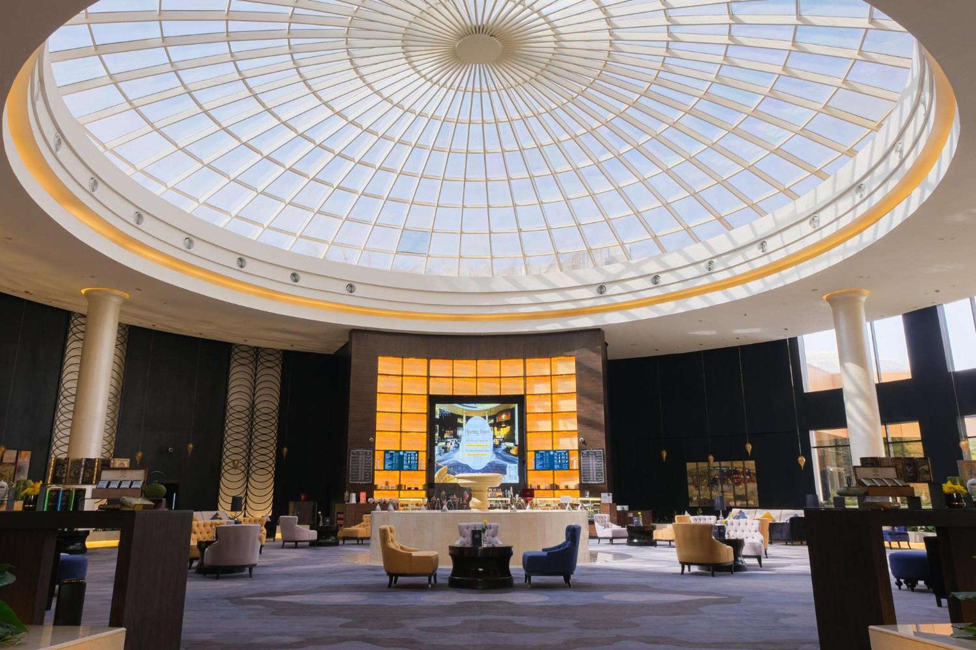 Voco - Riyadh, An Ihg Hotel - فندق فوكو الرياض, احدى فنادق مجموعة إنتركونتيننتال Riade Exterior foto The lobby