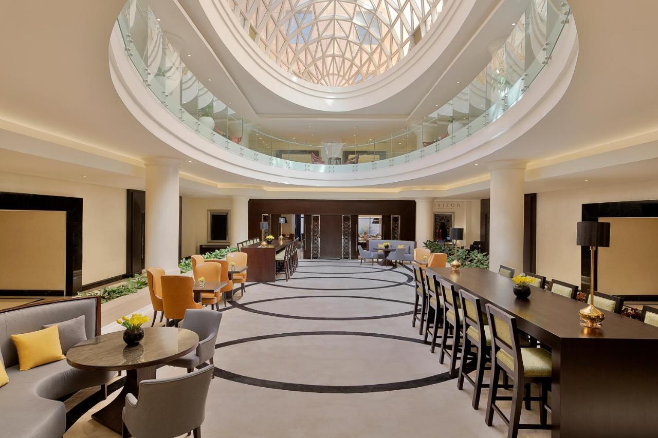 Voco - Riyadh, An Ihg Hotel - فندق فوكو الرياض, احدى فنادق مجموعة إنتركونتيننتال Riade Exterior foto The Concourse