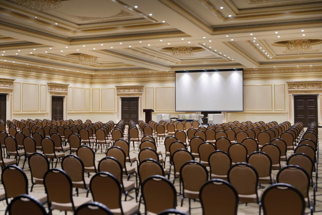 Voco - Riyadh, An Ihg Hotel - فندق فوكو الرياض, احدى فنادق مجموعة إنتركونتيننتال Riade Exterior foto The ballroom